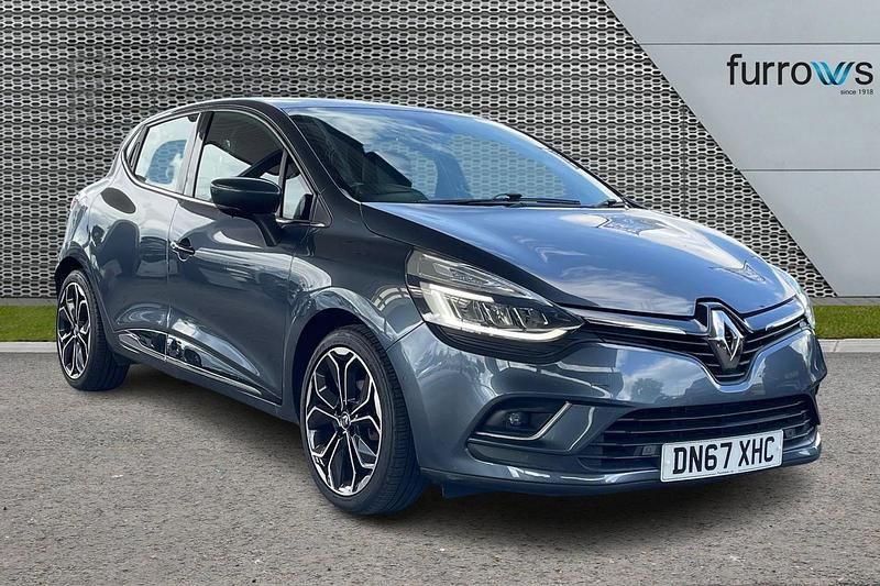 Grey Used 2017 Renault Clio IV Signature Hatchback | £8,490 (A bit pricey) - Image 1/4