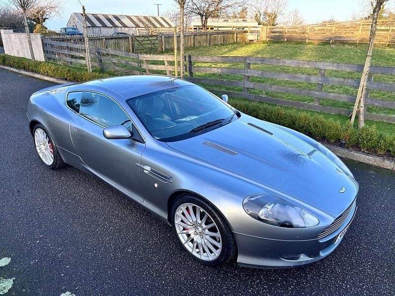 Begagnad Aston Martin DB9 2005 Silver Sportkupé