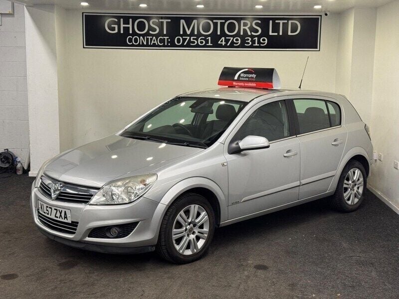 Silver Used 2008 Vauxhall Astra Elite Hatchback | £2,495 (Fair price) - Image 1/2