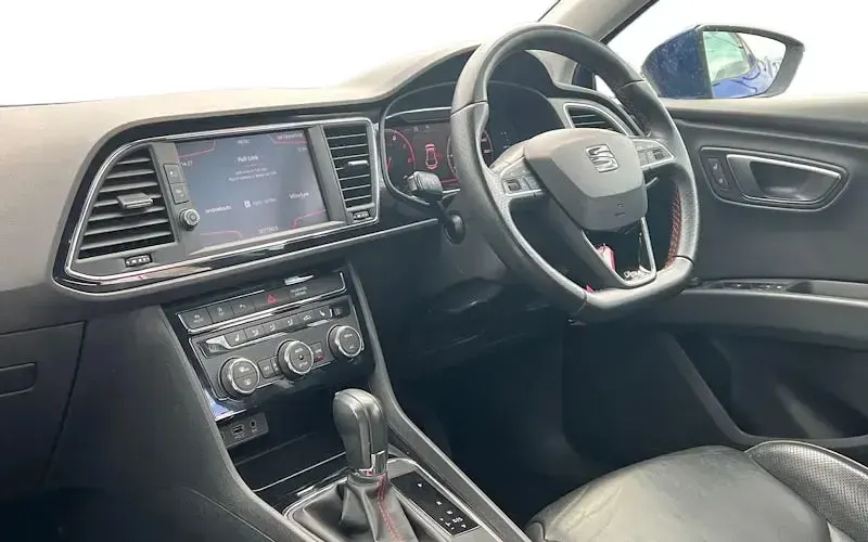 Second-hand Seat Leon FR Sport 190 CP (139 kW) 2019 Albastru Hatchback