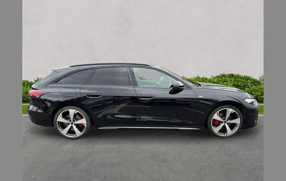 Used Audi A5 Advanced 204 HP (150 kW) 2025 Black Estate