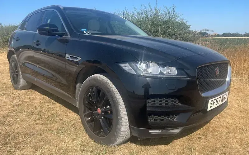 Used Jaguar F-Pace Portfolio 180 HP (132 kW) 2017 SUV