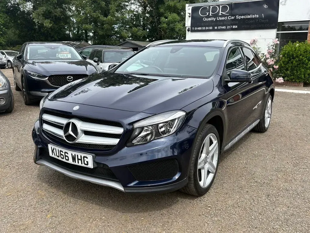 Used Mercedes GLA200 AMG line 156 HP (114 kW) 2016 Blue SUV