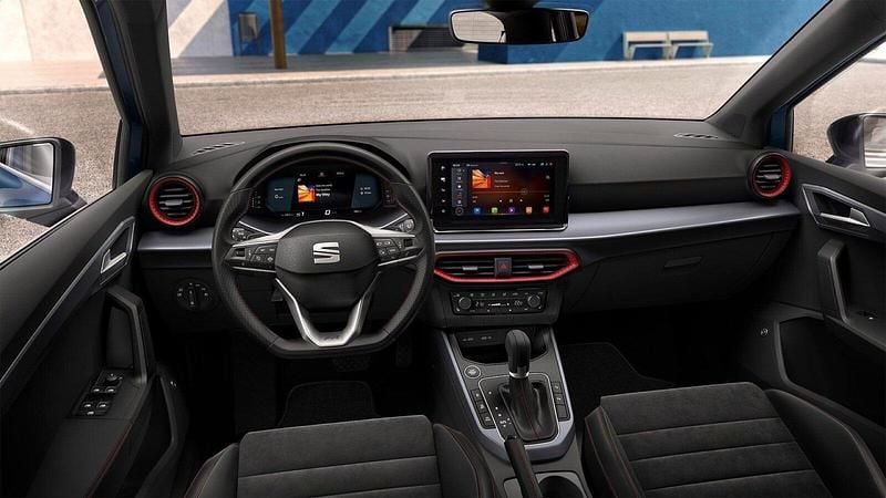 New Seat Arona FR Sport 2026 Sapphire blue with black roof SUV