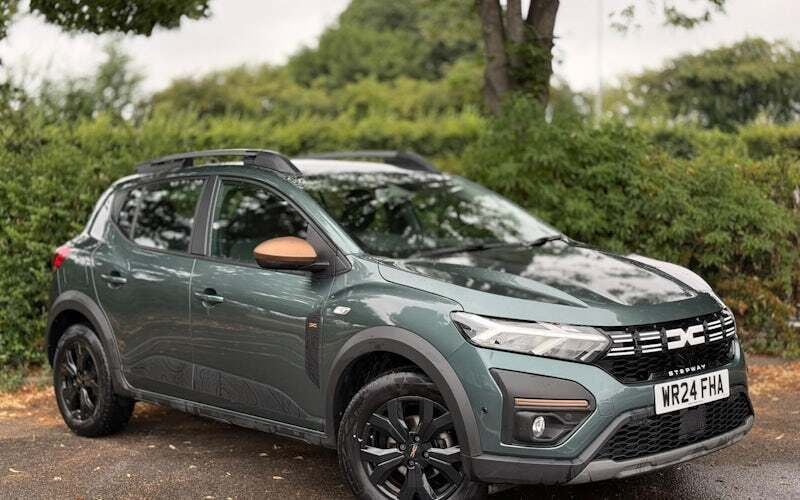 Used 2024 Dacia Sandero Extreme Hatchback | £14,196 (Good price) - Image 1/4