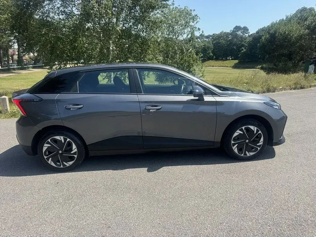 Used MG MG4 EV SE 63 kW (87 HP) 2023 Grey Hatchback