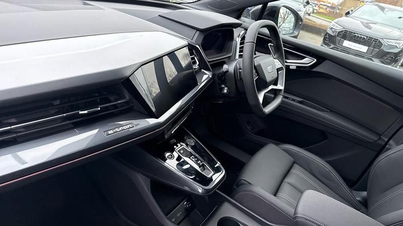 Used Audi Q4 e-tron Black Edition 150 kW (204 HP) 2026 Grey SUV