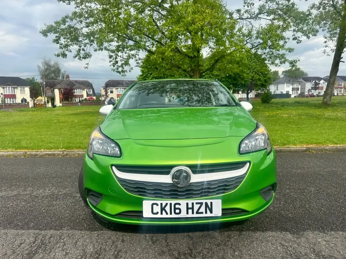 Gebraucht Vauxhall Corsa 70 PS (51 kW) 2016 Grün Kleinwagen