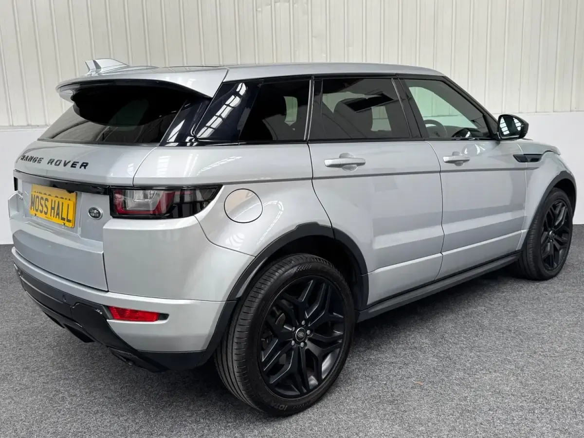Used Land Rover Range Rover evoque HSE Dynamic 2018 Silver Estate