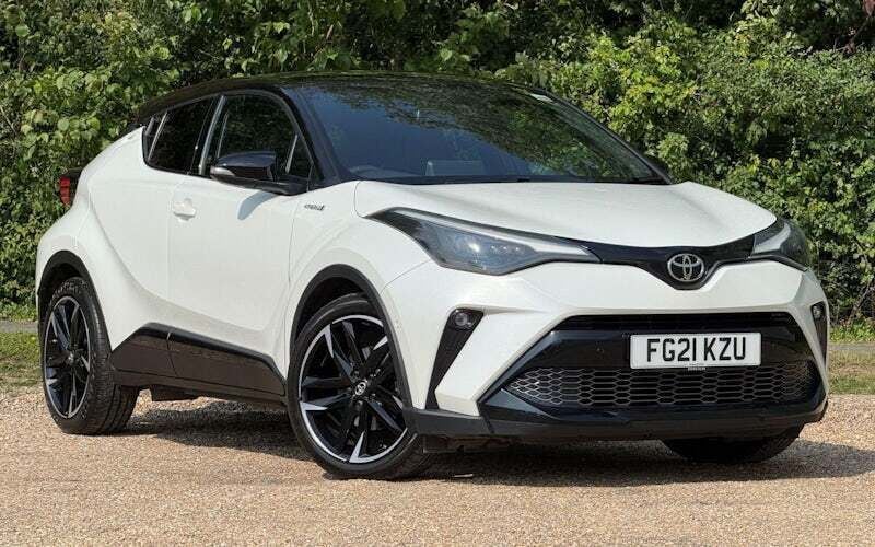 White pearl bitone Used 2021 Toyota C-HR Sport SUV | £19,870 (Good price) - Image 1/4