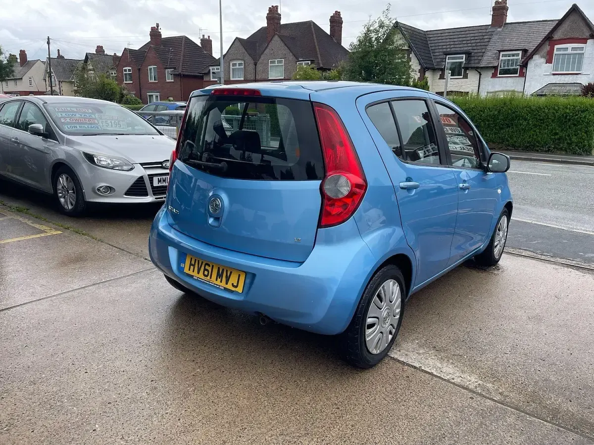 Used Vauxhall Agila S 94 HP (69 kW) 2011 Blue MPV