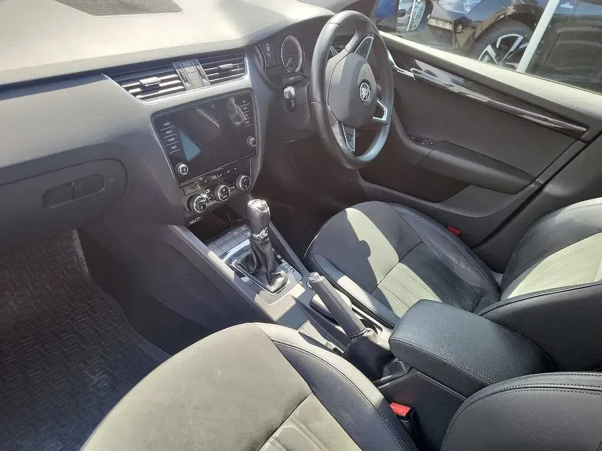 Used Skoda Octavia 110 HP (80 kW) 2019 Race blue metallic Hatchback