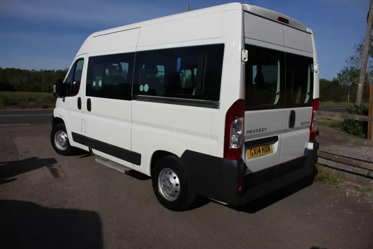 Second-hand Peugeot Boxer 110 CP (80 kW) 2014 Alb Van