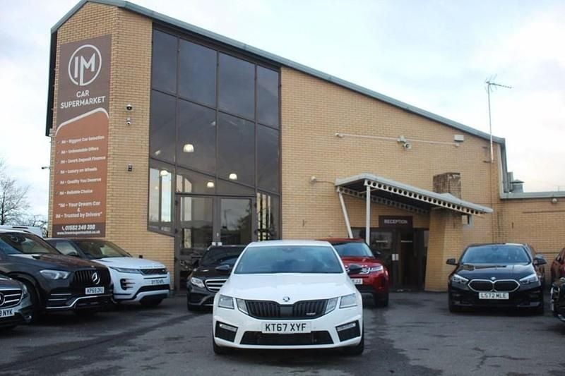 White Used 2018 Skoda Octavia vRS Hatchback | £14,385 (Super price) - Image 1/1