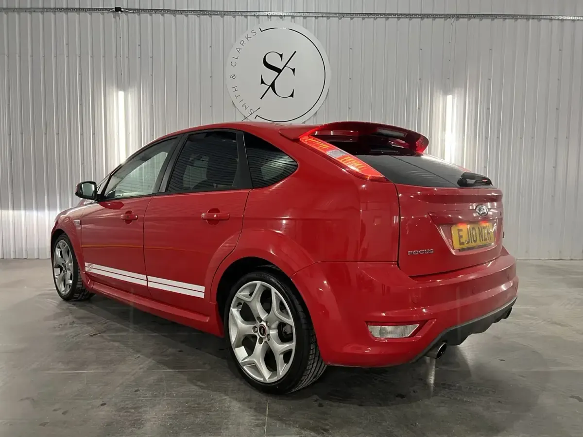 Używany Ford Focus ST 2010 Czerwony Hatchback