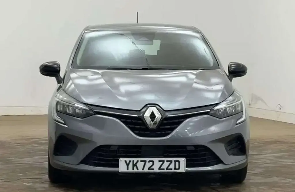 Used Renault Clio Evolution 90 HP (66 kW) 2023 Grey  Hatchback