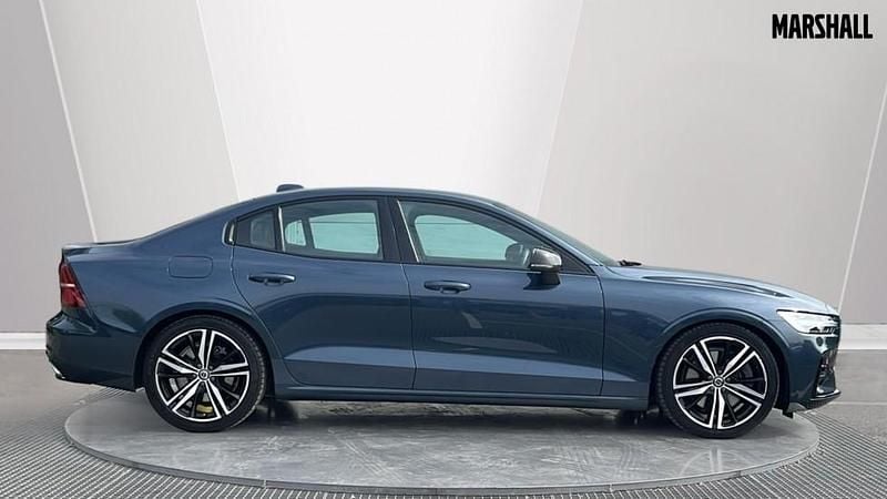 Used Volvo S60 R-Design 250 HP (183 kW) 2022 Blue Sedan