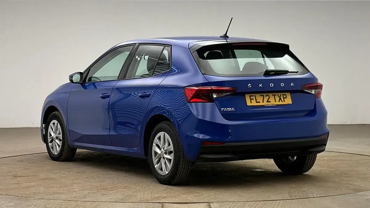 Used Skoda Fabia Comfort 59 HP (43 kW) 2022 Energy blue Hatchback