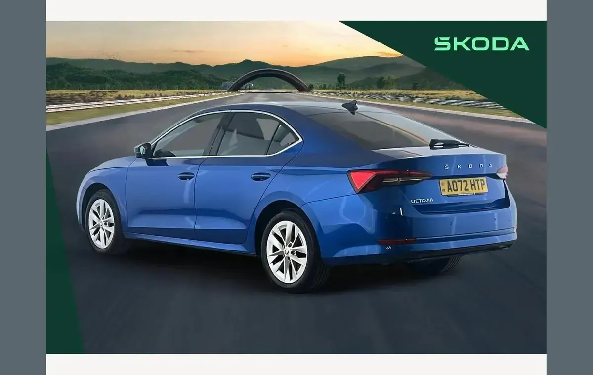 Used Skoda Octavia SE L 150 HP (110 kW) 2022 Race blue Hatchback