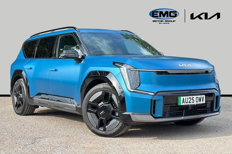 Blue Used 2025 Kia EV9 2 SUV | £66,495 (Good price) - Image 1/3
