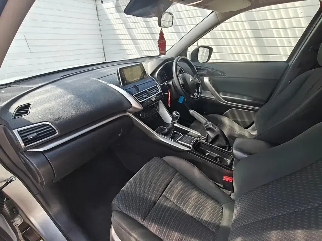 Used Mitsubishi Eclipse Cross 163 HP (119 kW) 2020 Silver SUV