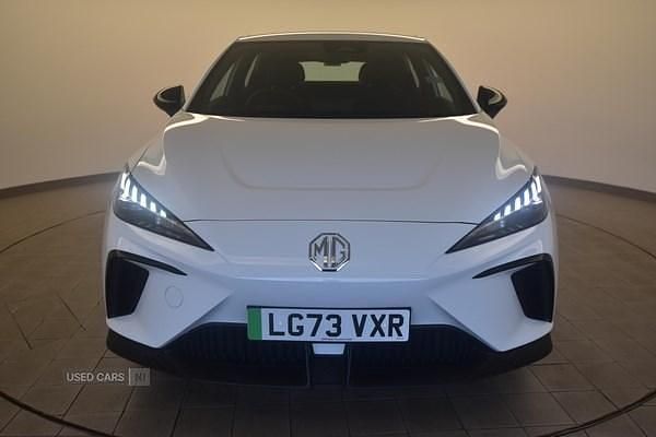 Used MG MG4 EV SE 150 kW (204 HP) 2023 White Hatchback