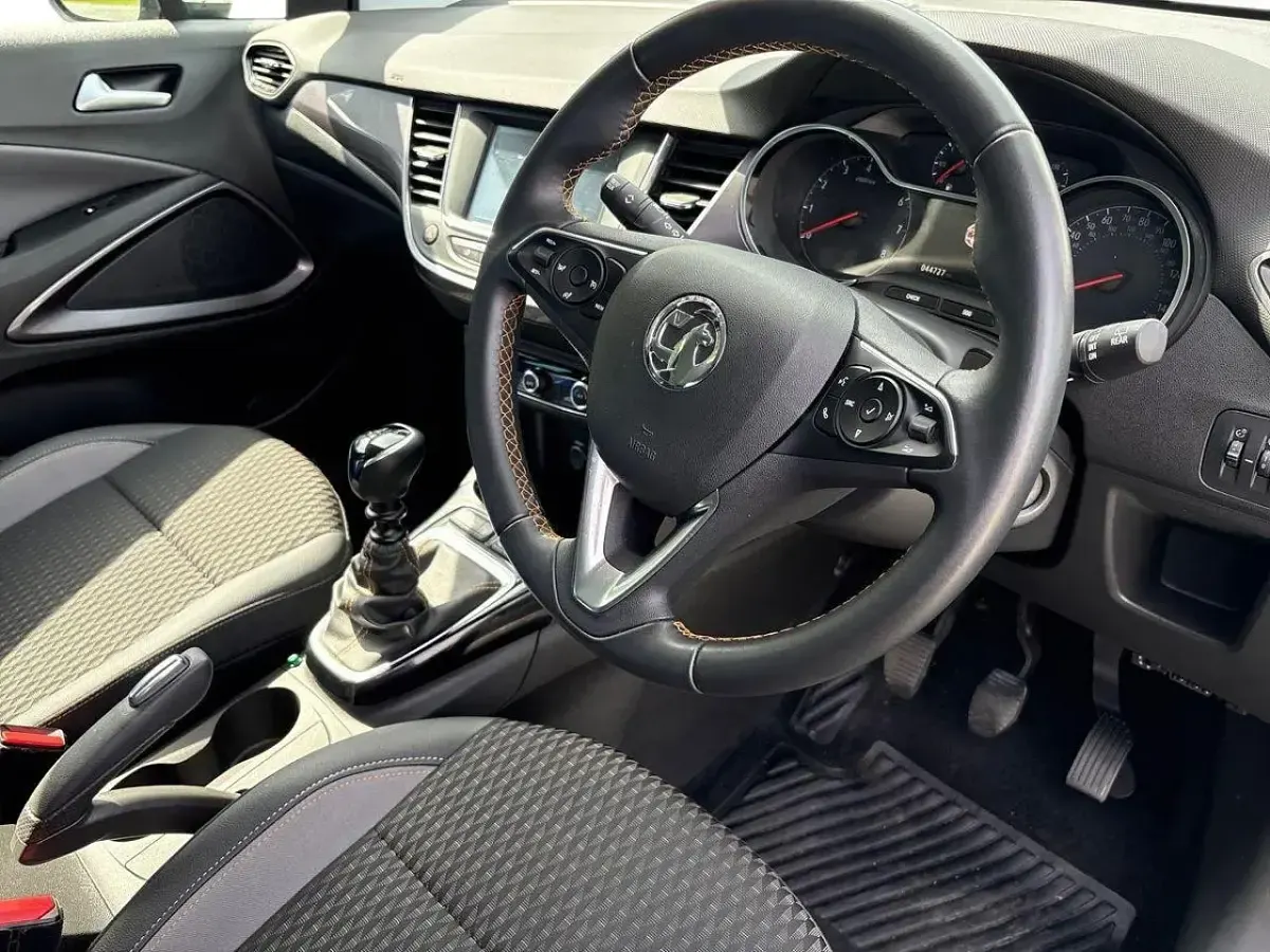 Used Vauxhall Crossland X Elite 108 HP (79 kW) 2020 Blue SUV