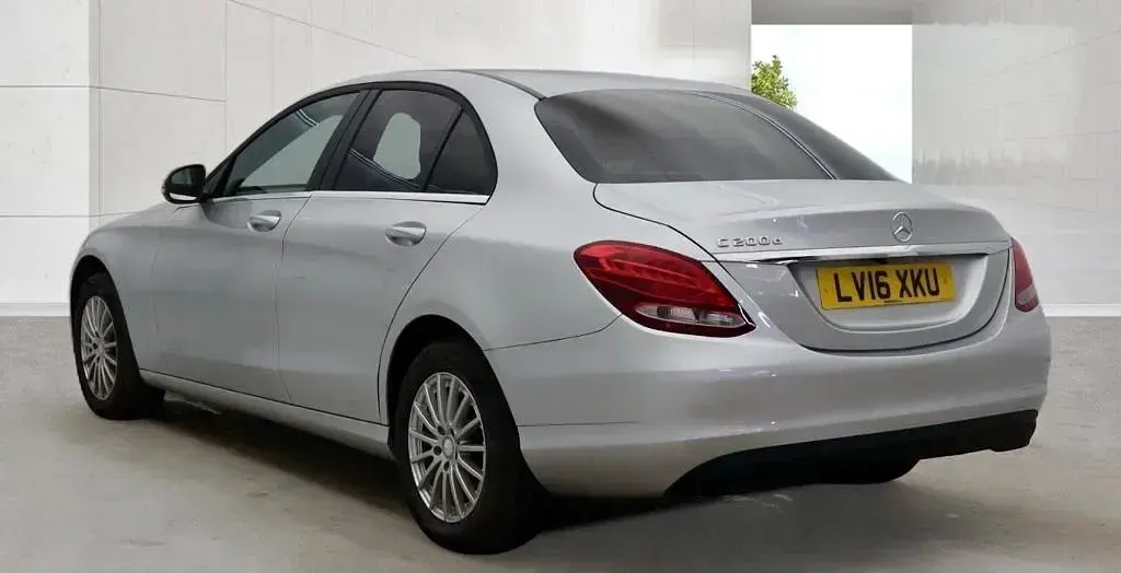 Used Mercedes C200 SE 136 HP (100 kW) 2016 Silver Sedan