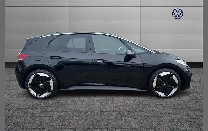 Used VW ID.3 Pro 150 kW (204 HP) 2025 Black Hatchback