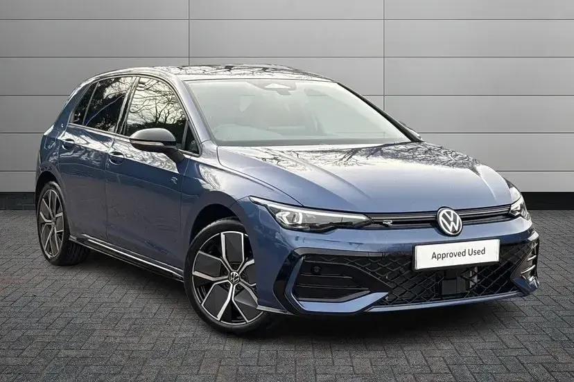 New VW Golf VIII Black Edition 150 HP (110 kW) 2026 Anemone blue Hatchback