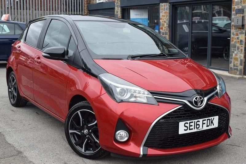 Red Used 2016 Toyota Yaris Design Hatchback | £7,000 (Fair price) - Image 1/4