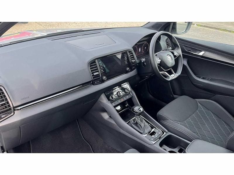 Used Skoda Karoq SportLine 150 HP (110 kW) 2024 Silver SUV