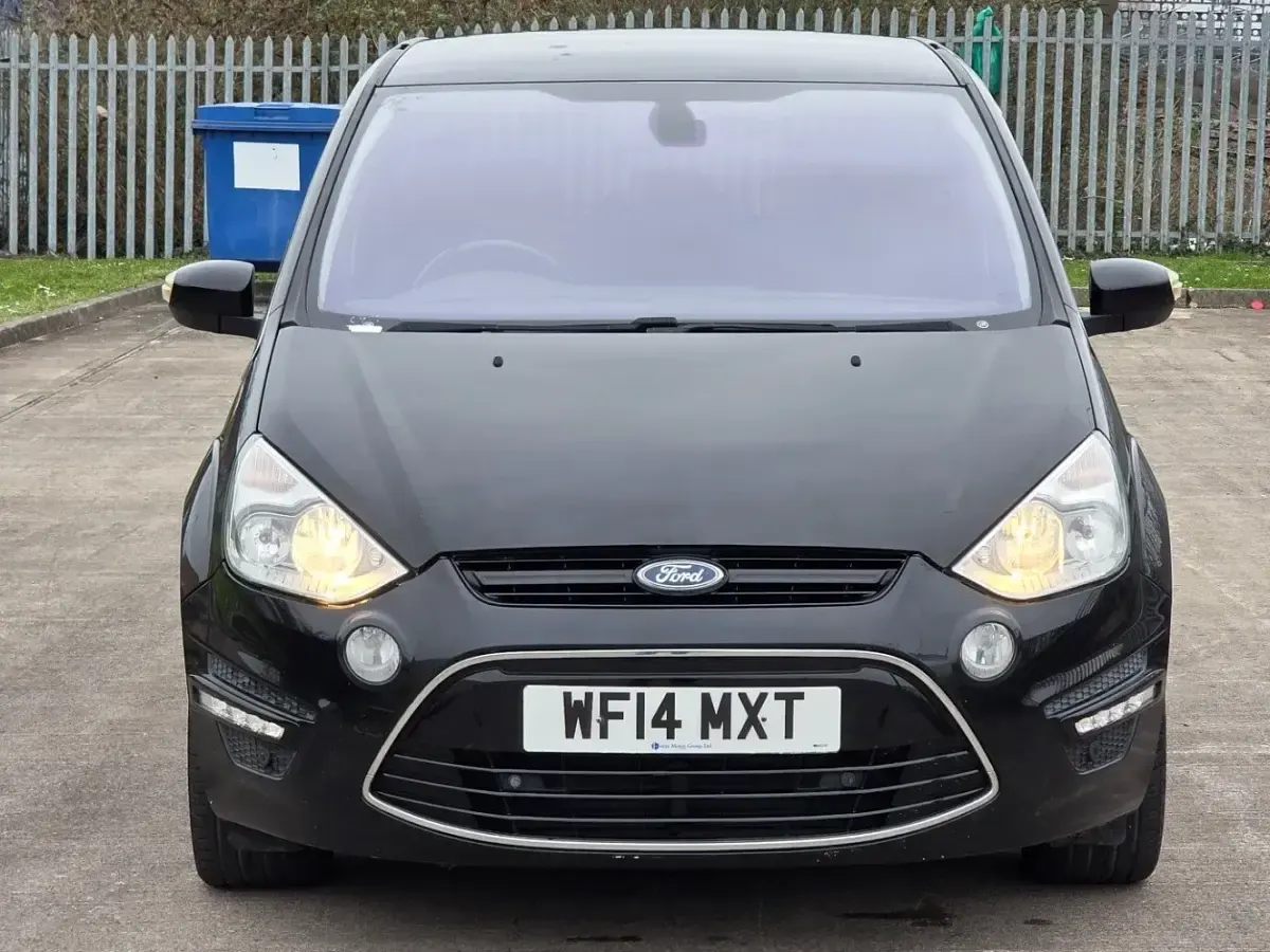 Begagnad Ford S-MAX Titanium 2014 Svart Minibuss
