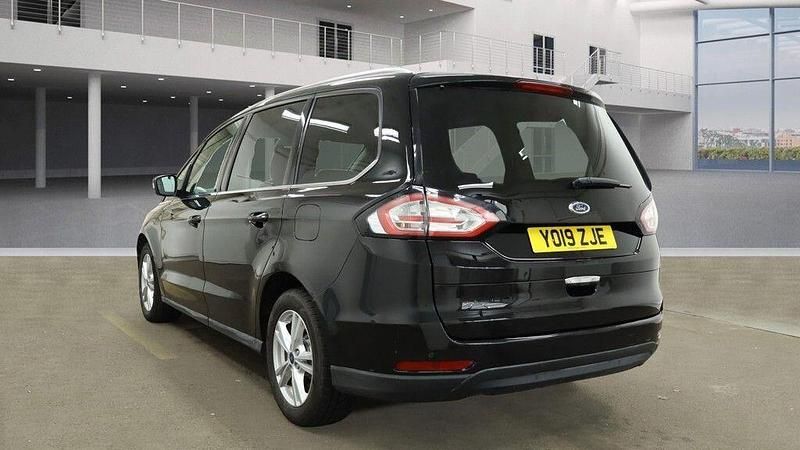 Usado Ford Galaxy Titanium 150 HP (110 kW) 2019 Preto Monovolume
