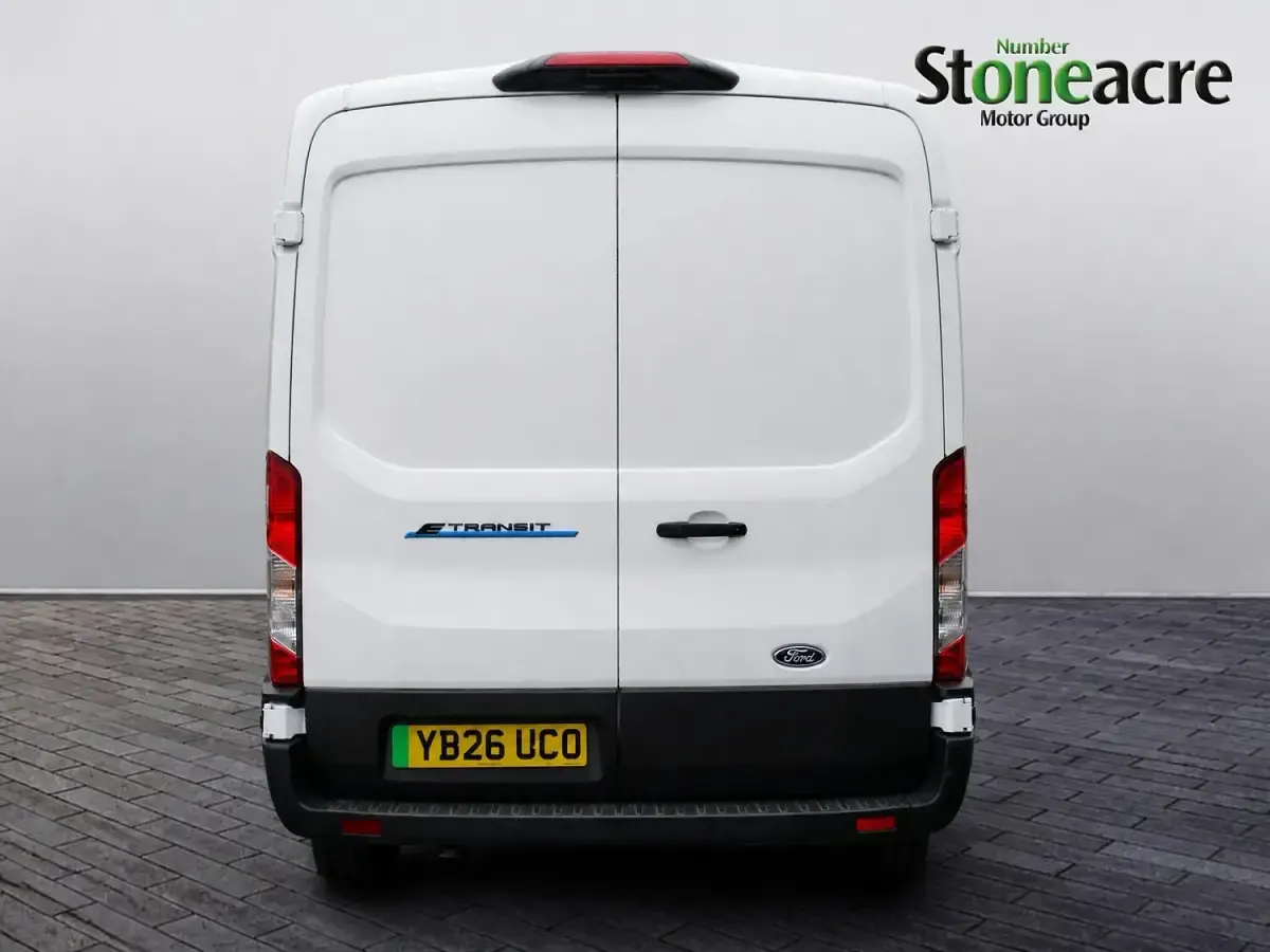 New Ford Transit Trend 135 kW (184 HP) 2026 White Van