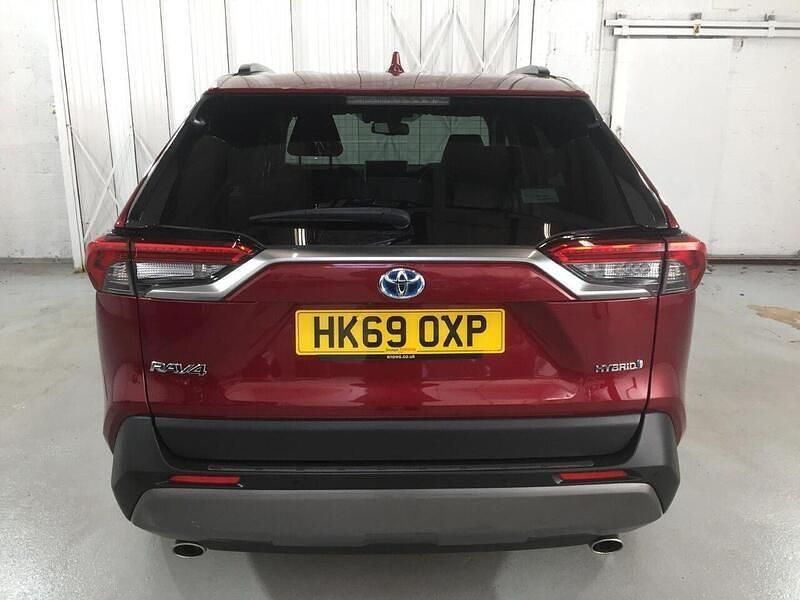 Used Toyota RAV4 Design 219 HP (161 kW) 2020 Red SUV