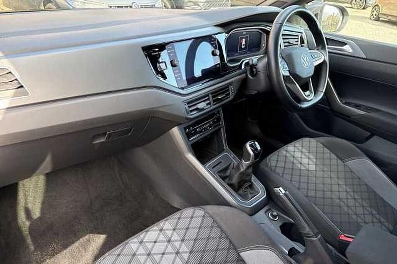 Used VW Taigo R-line 110 HP (80 kW) 2022 Grey SUV