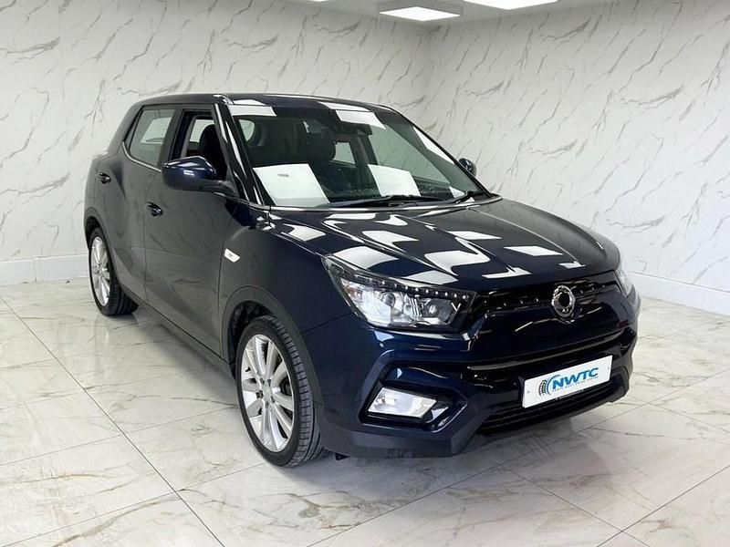 Used Ssangyong (KGM) Tivoli 128 HP (94 kW) 2020 Blue SUV