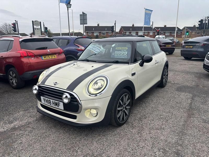 Used Mini Cooper Hatch 2018 White Hatchback
