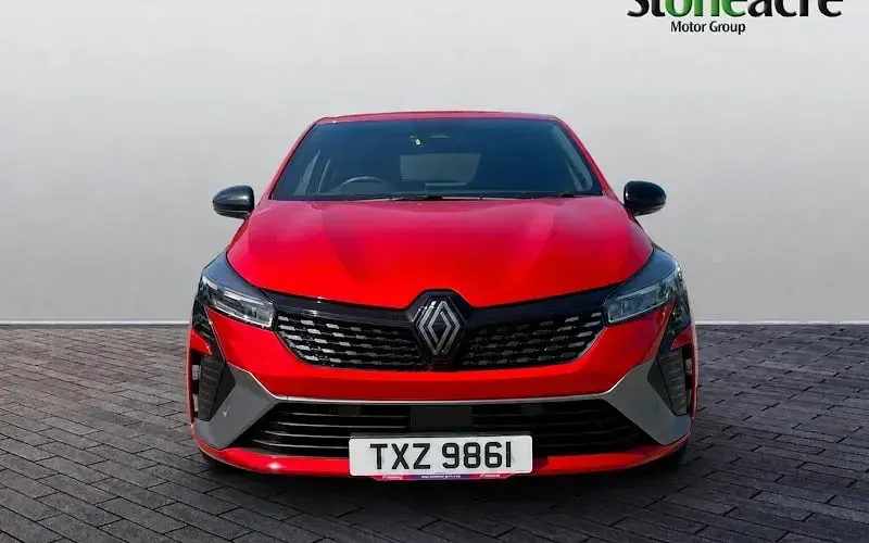 Used Renault Clio Esprit Alpine 90 HP (66 kW) 2024 Red Hatchback