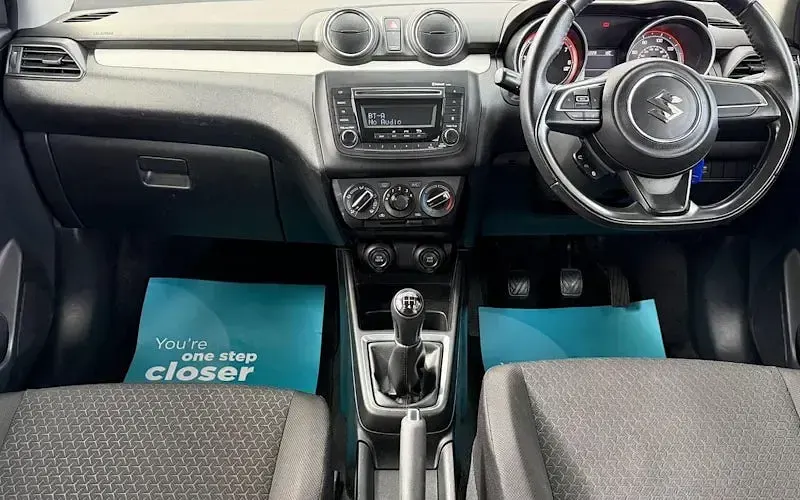 Used Suzuki Swift 90 HP (66 kW) 2019 Blue Hatchback