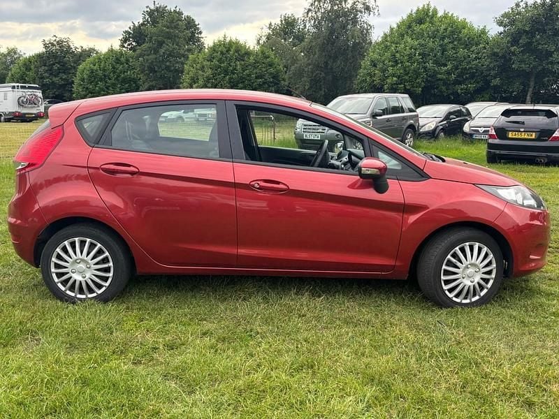 Used Ford Fiesta 82 HP (60 kW) 2009 Red Hatchback