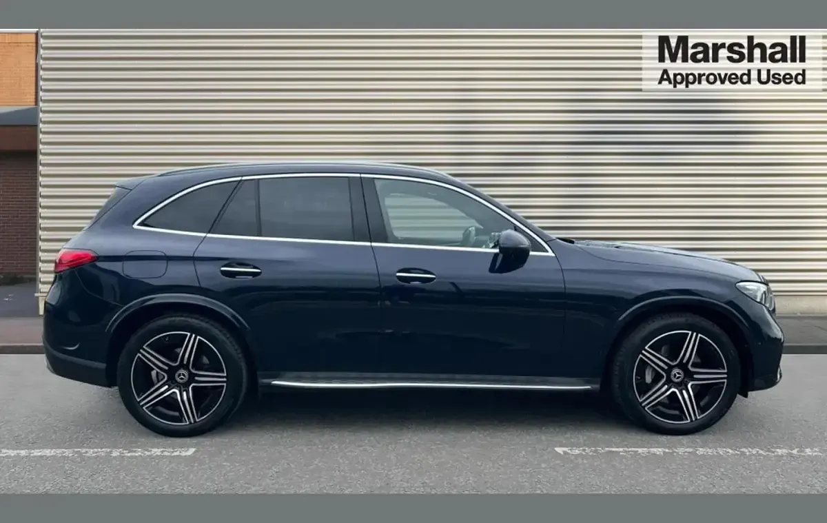 Used Mercedes GLC300e AMG Line Premium 254 HP (186 kW) 2023 Blue SUV
