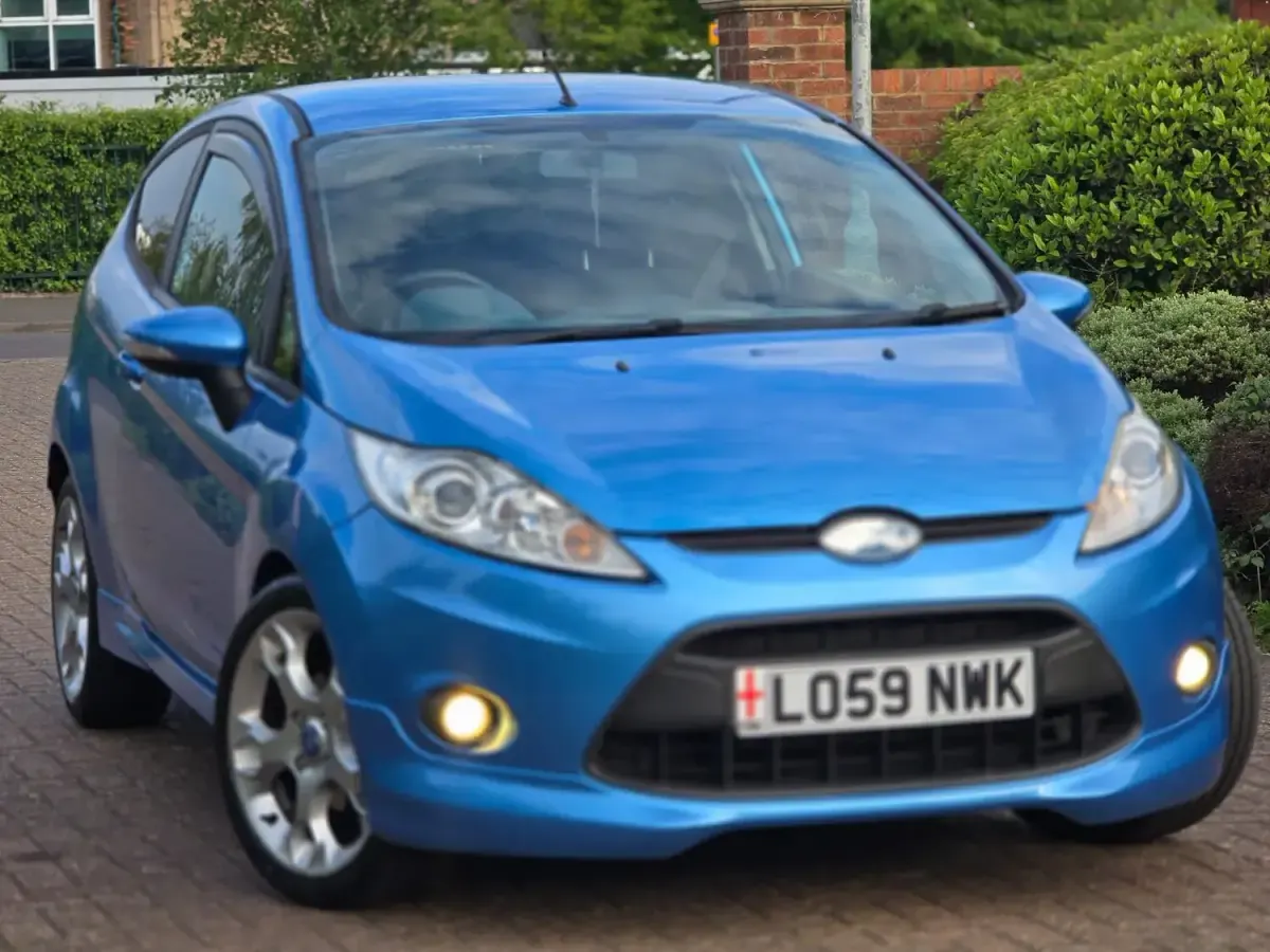 Used Ford Fiesta Zetec 2010 Blue Hatchback