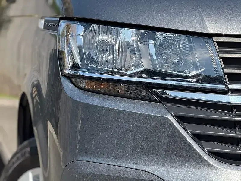 Second-hand VW Transporter Highline 150 CP (110 kW) 2022 Gri Van