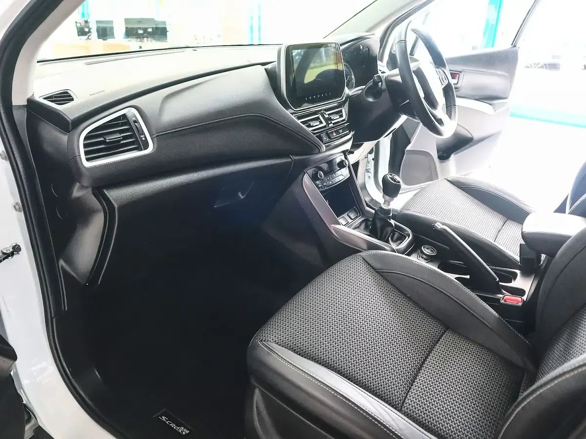 Used Suzuki SX4 2022 White Hatchback