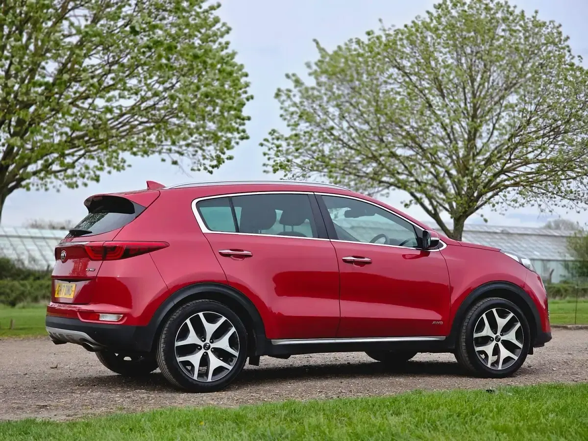 Used Kia Sportage GT-Line 177 HP (130 kW) 2017 Red SUV