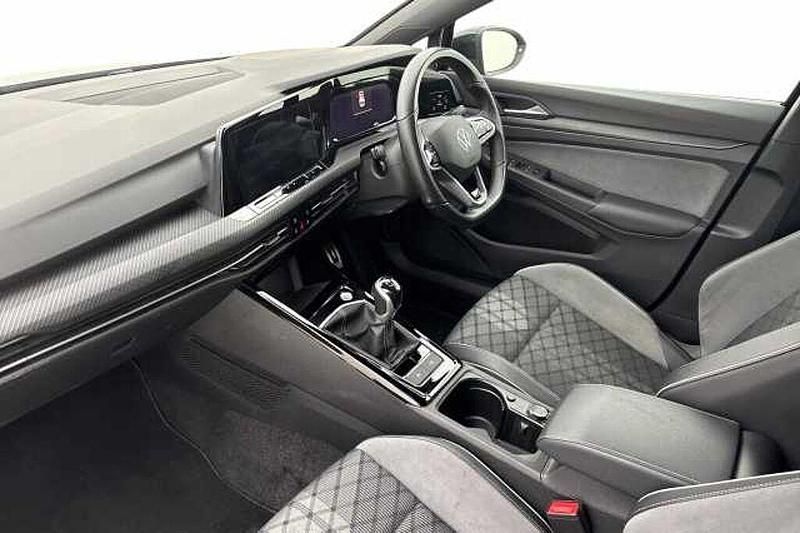 Used VW Golf VIII 130 HP (95 kW) 2023