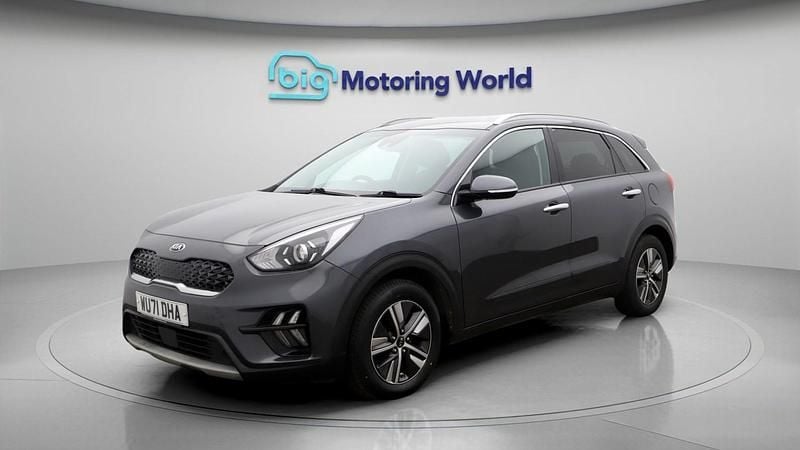 Used Kia Niro 141 HP (103 kW) 2021 Grey SUV