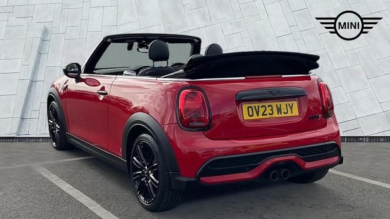Used Mini Cooper S Exclusive 176 HP (129 kW) 2023 Red Hatchback